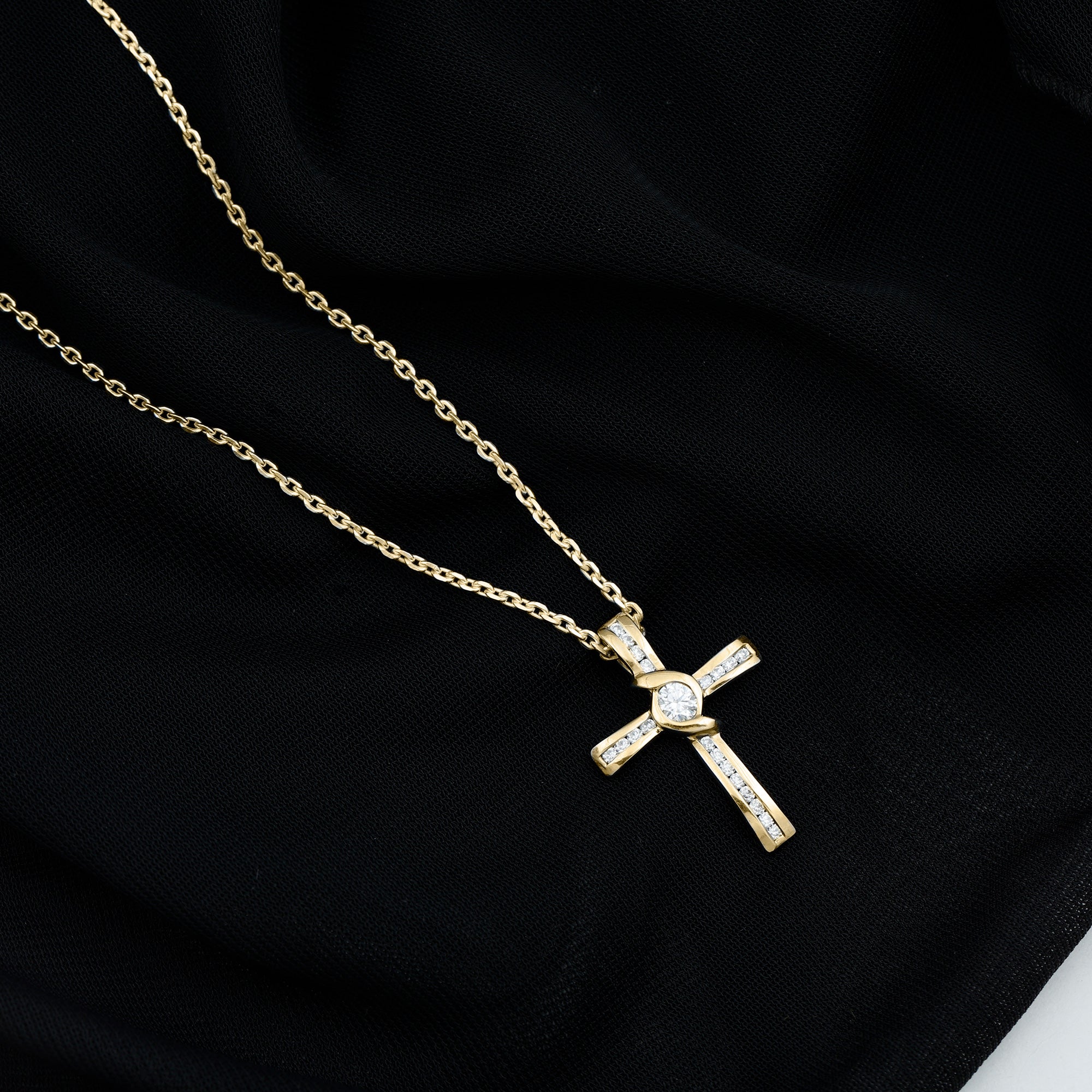 Cross Pendant Necklace with Moissanite D-VS1 - Sparkanite Jewels