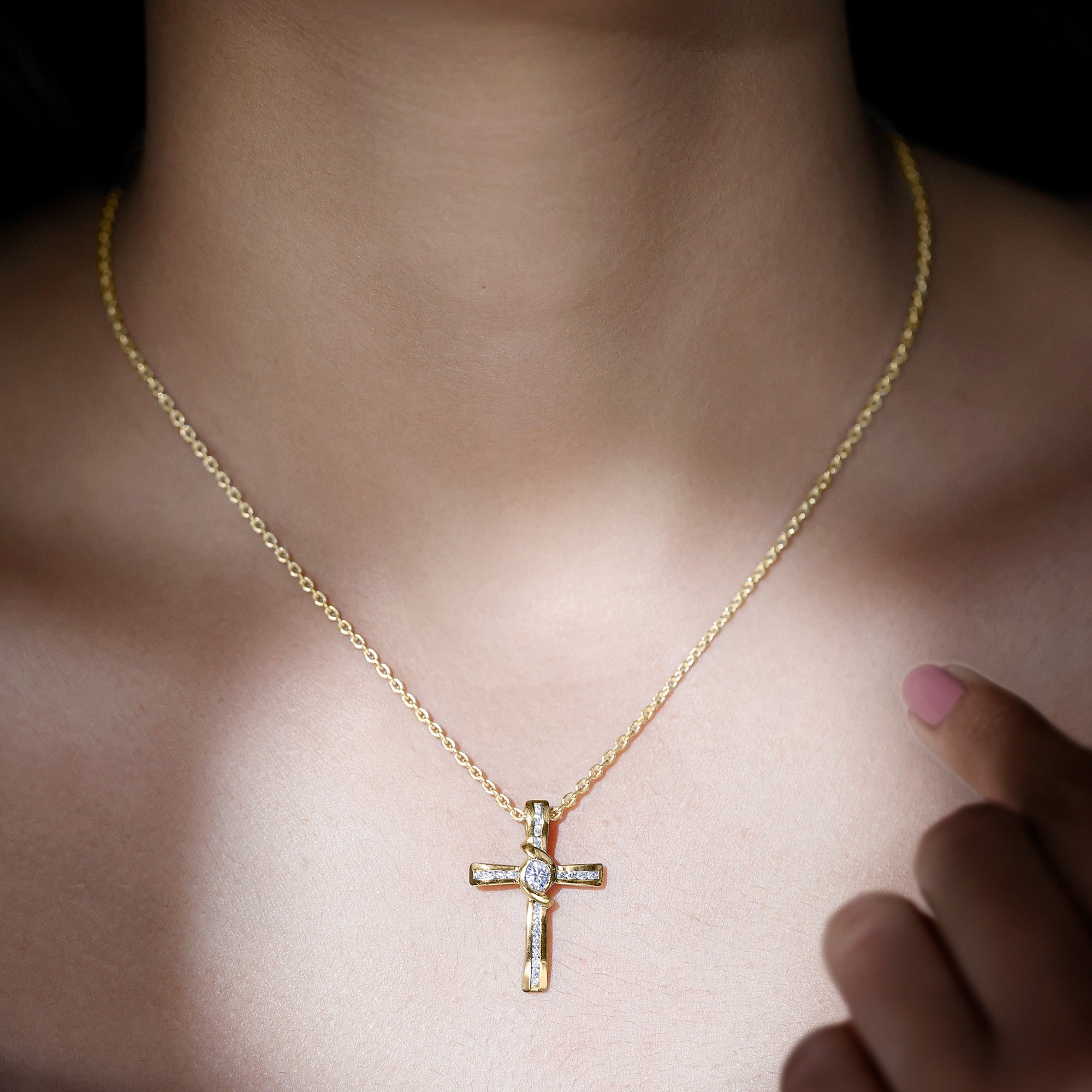 Cross Pendant Necklace with Moissanite D-VS1 - Sparkanite Jewels